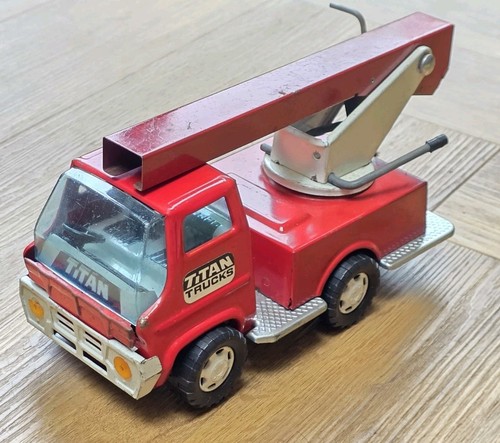 Old metal tin toy - old,
