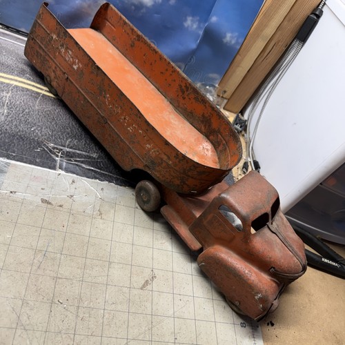 Vintage louis marx co - marx, &