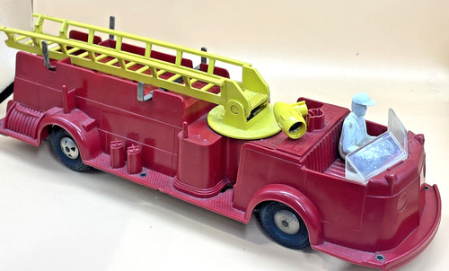 Marx deluxe fire truck - fire,